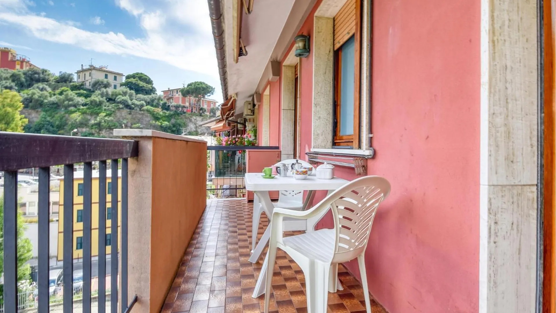 Beautiful Apartment In Recco With Kitchen